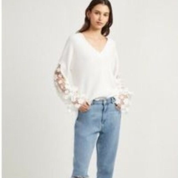 French Connection Caballo Appliqué Flower Sleeve Sweater Small, SUMMER WHITE NWT - Picture 4 of 10